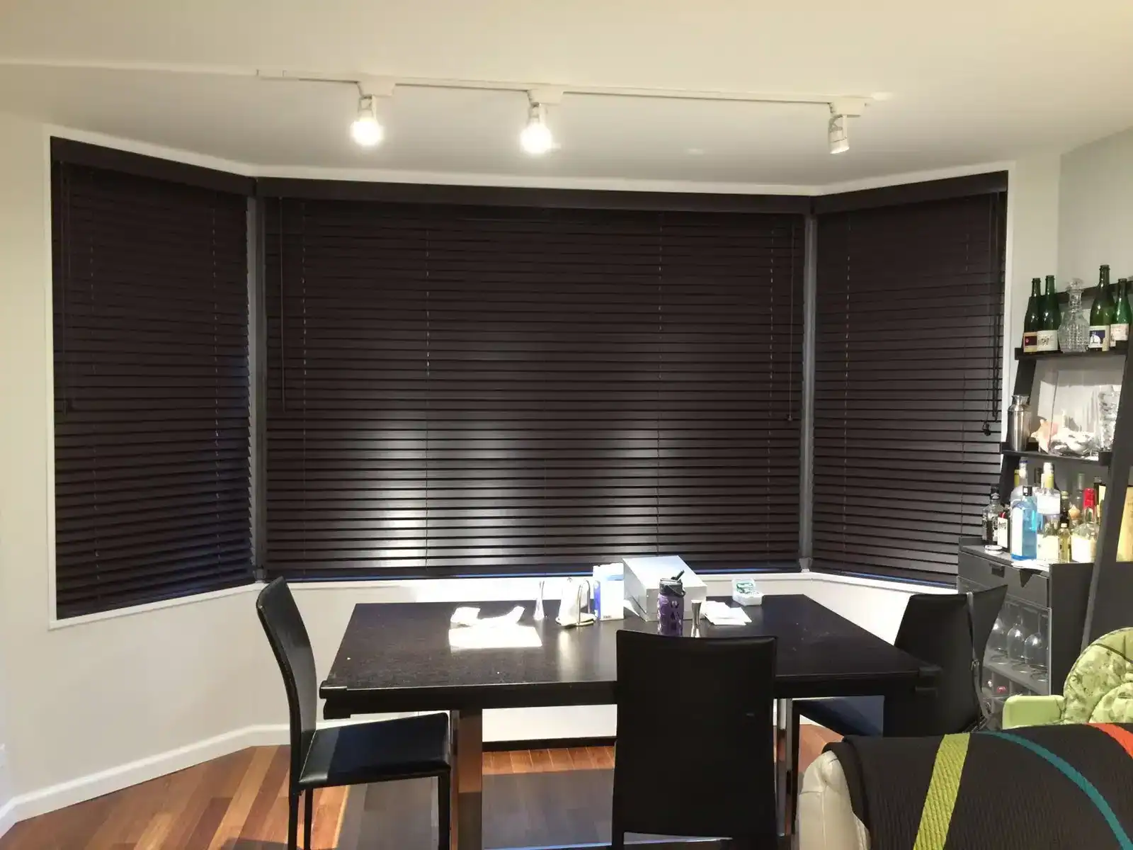 Retrofit vs. Hardwired: Which Motorized Shades Are Best for Your Miami Home?