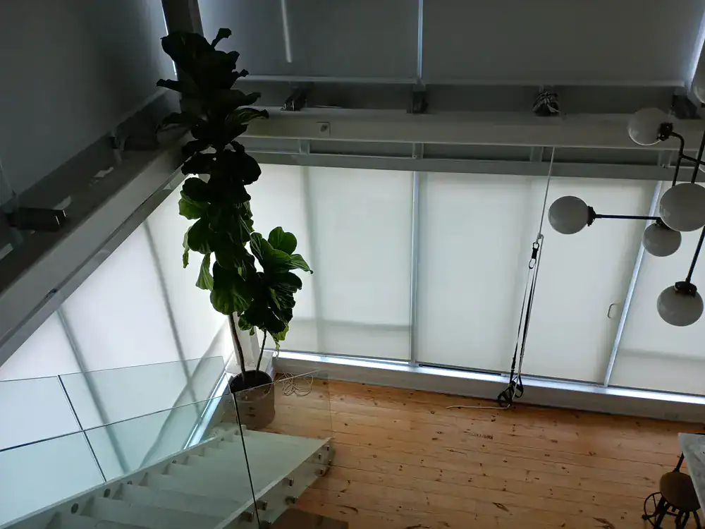 Storm-Season Window Tech: Motorized Retractable Screens & Hurricane-Ready Options